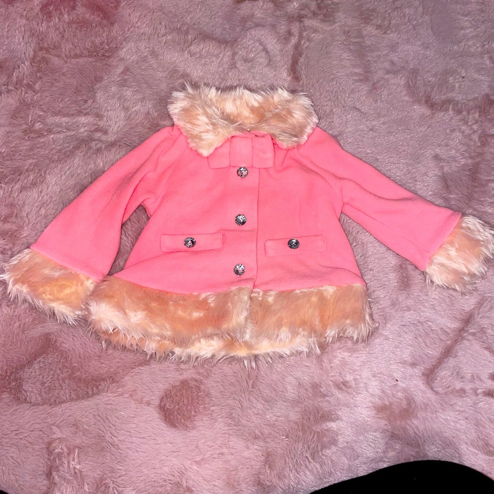 Cute coat w matching outfit size 12m